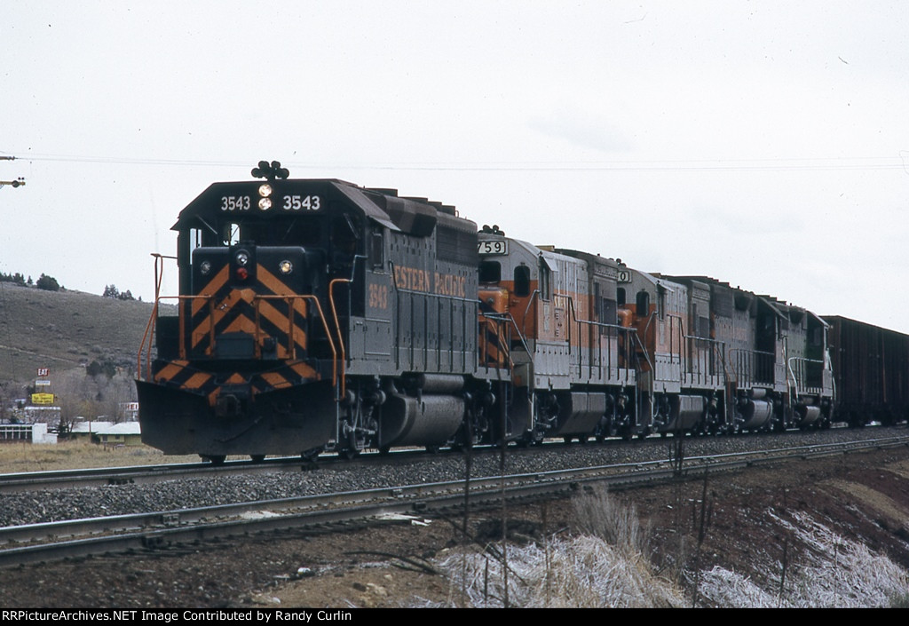 WP 3543 as pool power on Burlington Northern